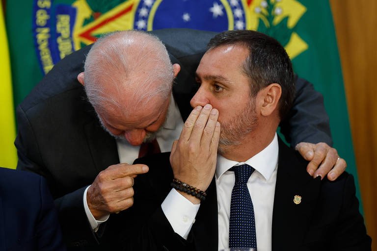 “Ele me deu uma explicação, não foi convincente para mim”, diz Lula sobre participação de diretor da PF em evento de Vorcaro